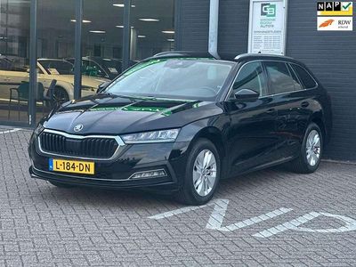 Zwart Occasion 2021 Skoda Octavia Business Line Stationwagen | € 17.995 (Eerlijke prijs)