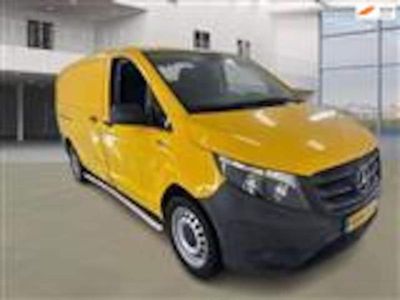 Geel Gebruikt 2020 Mercedes e-Vito MPV | € 5.999 (Goede deal)
