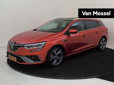 Vlamrood nnp Occasion 2022 Renault Megane E-Tech R.S. Stationwagen | € 23.940 (Eerlijke prijs)
