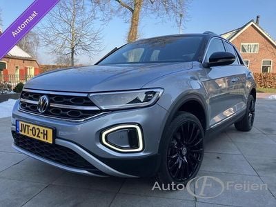 Grijs Occasion 2024 VW T-Roc Style SUV | € 30.450 (Goede deal)