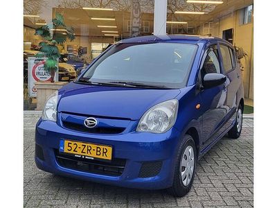 Occasion Daihatsu Cuore 69 PK (50 kW) 2008 Blauw (metallic) Hatchback