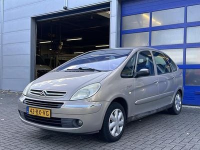 Occasion Citroën Xsara Picasso Attraction 116 PK (85 kW) 2005 Beige MPV