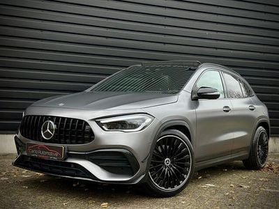 Grijs / magno grey matt Gebruikt 2021 Mercedes GLA250 AMG SUV | € 41.950 (Iets duurder)