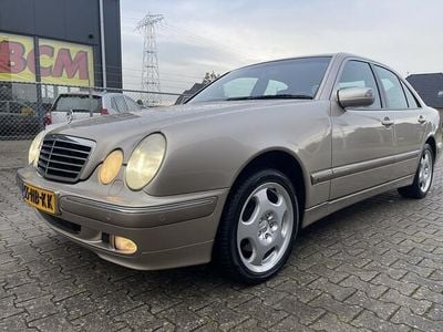 Overige Gebruikt 2001 Mercedes E320 Sedan | € 8.888 (Eerlijke prijs)