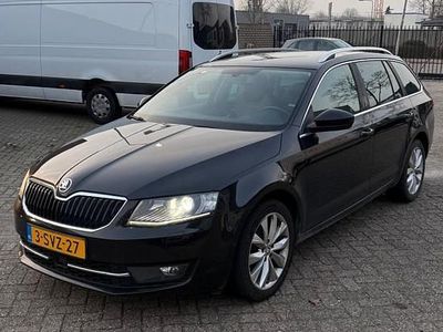 Zwart Occasion 2014 Skoda Octavia Business Line Stationwagen | € 6.000 (Eerlijke prijs)