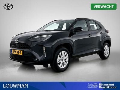 Zwart Gebruikt 2024 Toyota Yaris Cross Active SUV | € 28.450 (Eerlijke prijs)