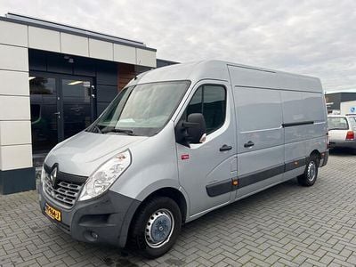 Zilver (metallic) Gebruikt 2016 Renault Master Van | € 5.950