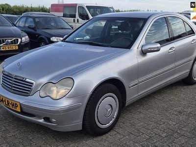 Mercedes C200