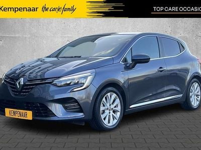 Grey titanium (tekpn) Gebruikt 2022 Renault Clio V Techno Hatchback | € 18.450 (Goede deal)