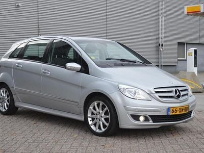 Mercedes B200