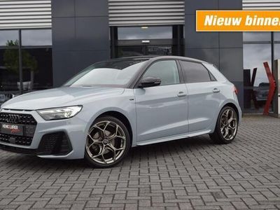Grijs Occasion 2024 Audi A1 Sportback S-Line Hatchback | € 31.950 (Duur)