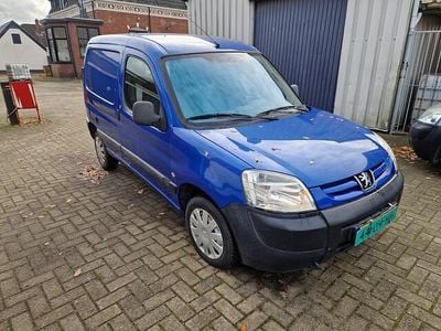 Blauw Gebruikt 2004 Peugeot Partner MPV | € 2.450 (Iets duurder)