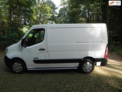 Nissan NV400