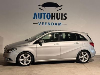 Grijs (metallic) Gebruikt 2013 Mercedes B200 Ambition MPV | € 6.995 (Goede deal)