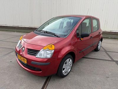 Occasion Renault Modus Dynamique 75 PK (55 kW) 2005 Rood MPV