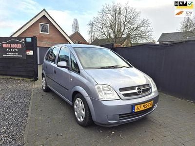Grijs Gebruikt 2004 Opel Meriva Enjoy MPV | € 1.995 (Eerlijke prijs)