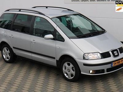 Grijs (metallic) Gebruikt 2003 Seat Alhambra MPV | € 1.750
