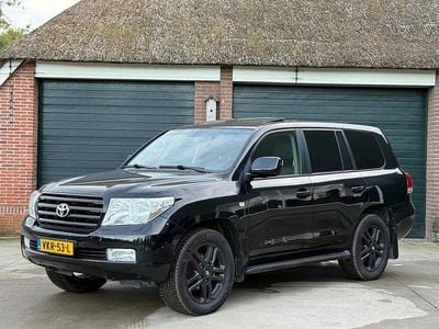 Zwart (metallic) Gebruikt 2012 Toyota Land Cruiser V8 Executive SUV | € 37.250