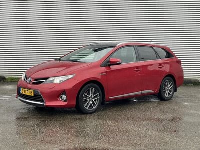 Toyota Auris Hybrid