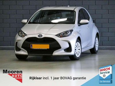 Occasion Toyota Yaris Active 111 PK (81 kW) 2021 Zilver Hatchback