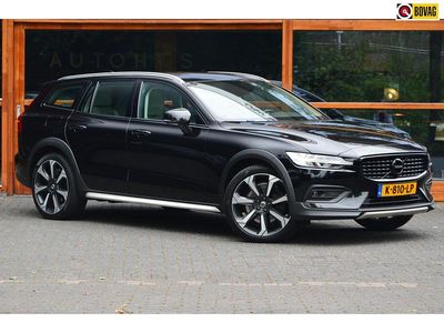 Zwart Occasion 2021 Volvo V60 CC Pro Stationwagen | € 35.850 (Iets duurder)