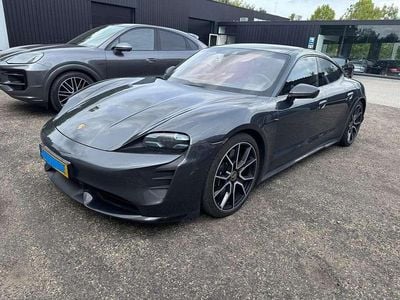 Grijs Occasion 2020 Porsche Taycan Turbo Sedan | € 72.500