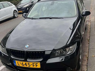 Zwart Occasion 2008 BMW 325 Stationwagen | € 9.999 (Eerlijke prijs)