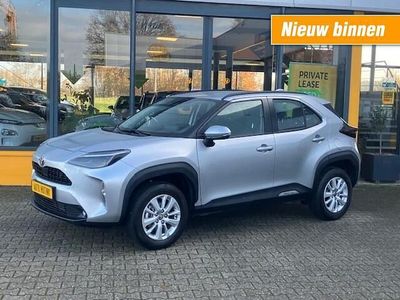 Zilver Occasion 2025 Toyota Yaris Cross Active SUV | € 27.940 (Eerlijke prijs)
