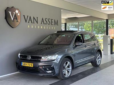 Grijs Occasion 2017 VW Tiguan Highline SUV | € 28.495 (Eerlijke prijs)