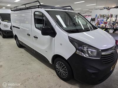 Wit Occasion 2017 Opel Vivaro Edition MPV | € 10.750
