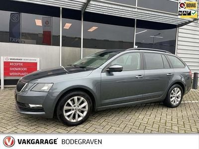 Grijs Gebruikt 2019 Skoda Octavia Business Line Stationwagen | € 14.450 (Eerlijke prijs)
