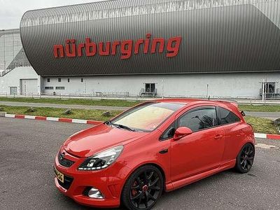 Rood Occasion 2007 Opel Corsa OPC Hatchback | € 6.000 (Eerlijke prijs)