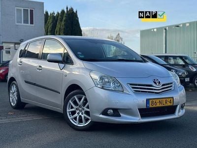 Grijs Occasion 2010 Toyota Verso Business Edition MPV | € 5.750 (Goede deal)