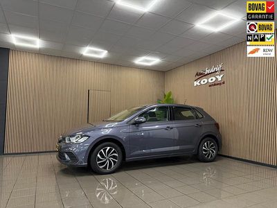 Grijs Occasion 2021 VW Polo Life Hatchback | € 14.720 (Eerlijke prijs)