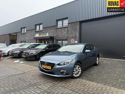 Blauw Occasion 2015 Mazda 3 Sedan | € 13.950 (Iets duurder)