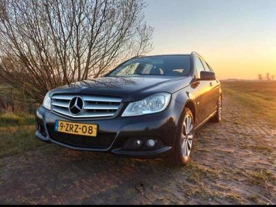 Mercedes C200