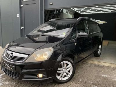 Zwart Gebruikt 2007 Opel Zafira Executive MPV | € 1.875 (Duur)