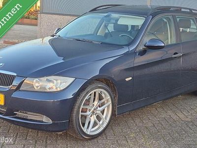 Blauw Gebruikt 2006 BMW 320 Executive Stationwagen | € 3.999 (Eerlijke prijs)