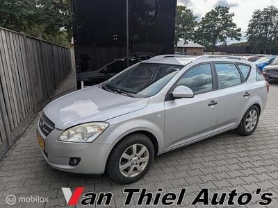 Grijs Gebruikt 2009 Kia Ceed Hatchback | € 799 (Goede deal)