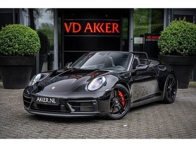 Porsche 911 Carrera 4 GTS