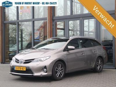 tweedehands Toyota Auris 1.8 Hybrid Lease|Pano|Camera|PDC|Stoelverwarming