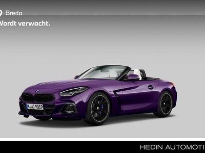 Paars Gebruikt 2023 BMW Z4 Comfort Edition Cabriolet | € 55.880 (Iets duurder)