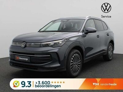 Grijs (metallic) Nieuw 2025 VW Tiguan Edition SUV | € 46.750 (Super prijs)