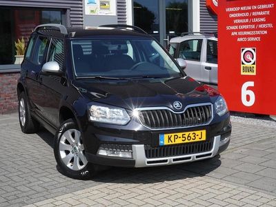 Zwart (metallic) Gebruikt 2015 Skoda Yeti Active SUV | € 8.995