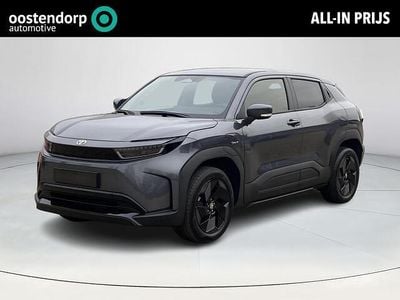 Grijs Nieuw 2025 Toyota Urban Cruiser SUV | € 36.590