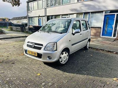 Grijs Gebruikt 2006 Opel Agila Hatchback | € 1.800 (Duur)