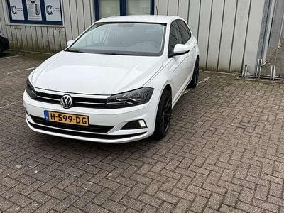 Wit Occasion 2019 VW Polo Highline Hatchback | € 14.950 (Eerlijke prijs)