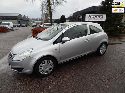 Grijs (metallic) Gebruikt 2008 Opel Corsa Business Hatchback | € 895 (Goede deal)