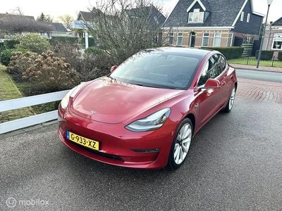 Rood Occasion 2019 Tesla Model 3 Long Range AWD Sedan | € 19.950 (Eerlijke prijs)