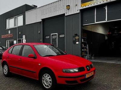 Rood Occasion 2000 Seat Leon Stella Hatchback | € 1.500